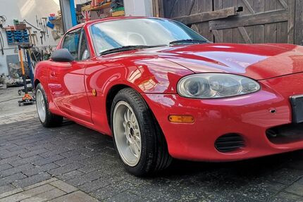 Mazda MX-5 270.000 km 4.299 &euro; Kettig 56220