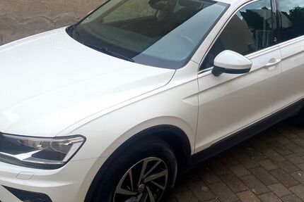 VW Tiguan 171.850 km 17.500 € Andernach 56626
