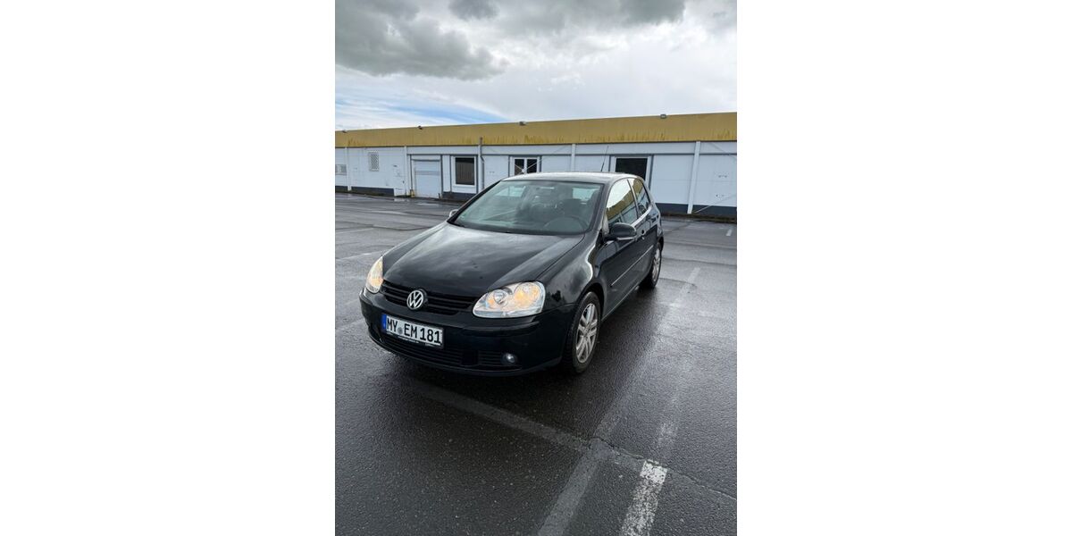 VW Golf 225.000 km 2.100 &euro; Andernach 56626