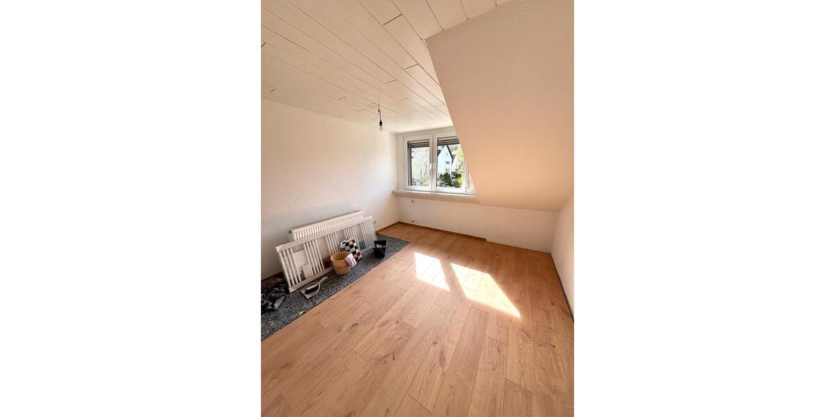 Dachgeschoßwohnung Koblenz Bisholder - 3 Zimmer, 80 m&sup2;, 930&euro; | Angebot:26094444