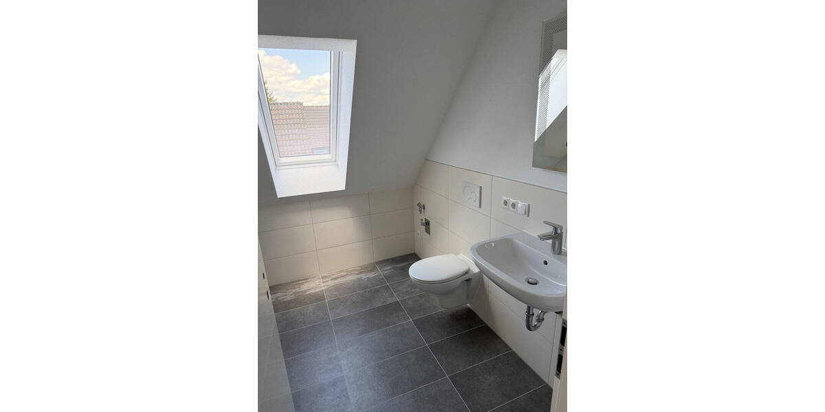 Etagenwohnung Dierdorf - 3 Zimmer, 77 m&sup2;, 1.200&euro; | Angebot:26056626