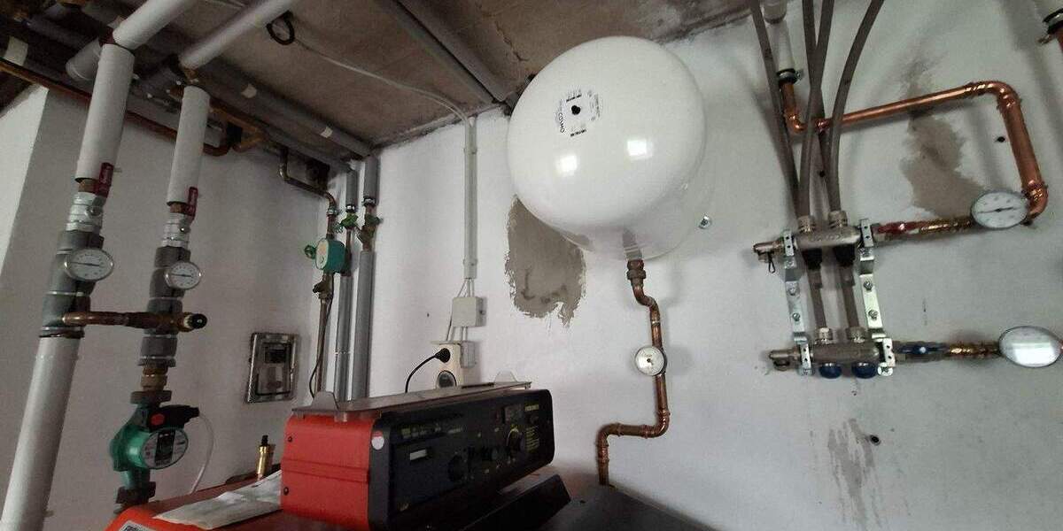 Erweiterbares Bauernhaus mit gepflegten Nebengebäuden, Abrissscheune und optionaler Pachtweide in ruhiger Dorflage! zimmer