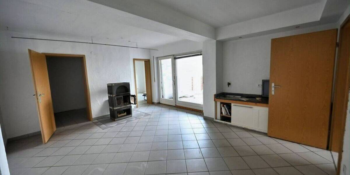 Mehrfamilienhaus, Wohnhaus Dahlheim - 1 Zimmer, 269 m&sup2;, 245.000&euro; | Angebot:26544673