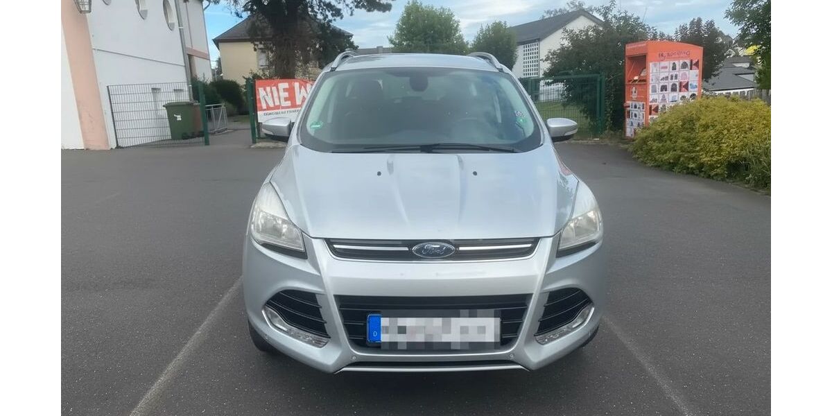 Ford Kuga 227.000 km 5.999 &euro; Nauort 56237