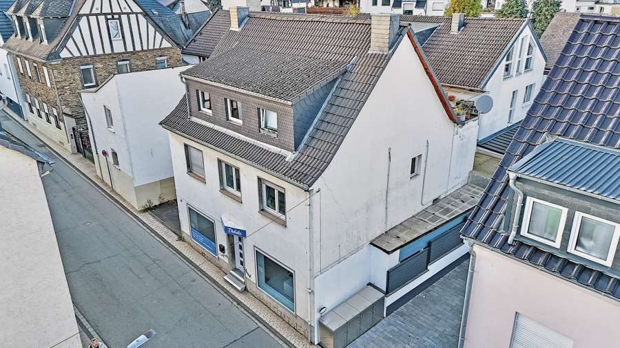 Haus zum Kaufen in Koblenz Koblenz-Güls 595.000 € 320 m² 14 zimmer