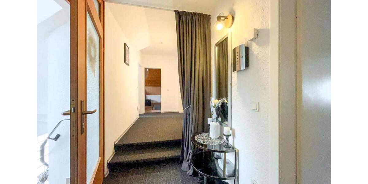 Schönes Wohnhaus in Himmighofen für 298.000 Euro zu verkaufen 7 zimmer