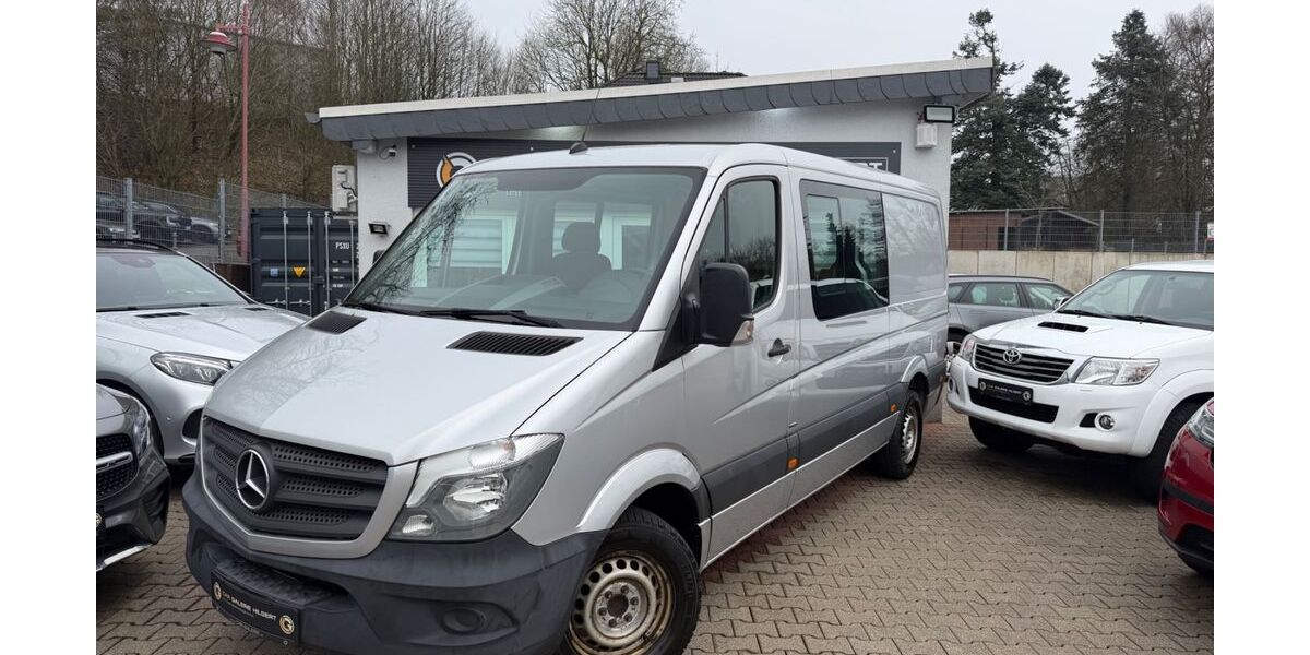Mercedes-Benz Sprinter 234.000 km 15.990 &euro; Hilgert 56206