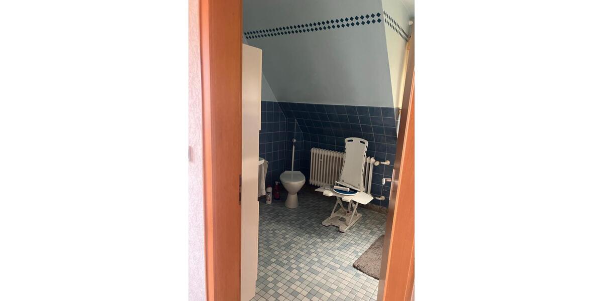 Alleinstehendes Einfamilienhaus in ruhiger Lage mit Garten 13 zimmer