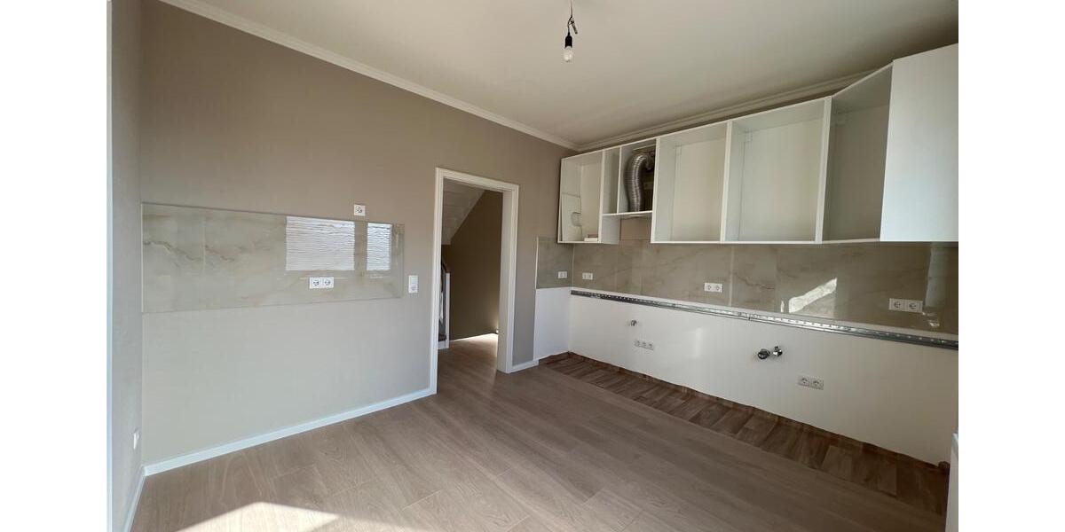 Einfamilienhaus mit Einliegerwohnung Büroräume Provisionsfrei 10 zimmer