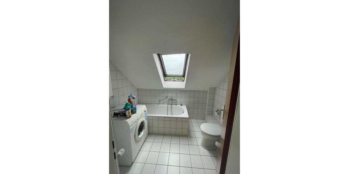 Dachgeschoßwohnung Bendorf - 3 Zimmer, 83 m&sup2;, 725&euro; | Angebot:26656285
