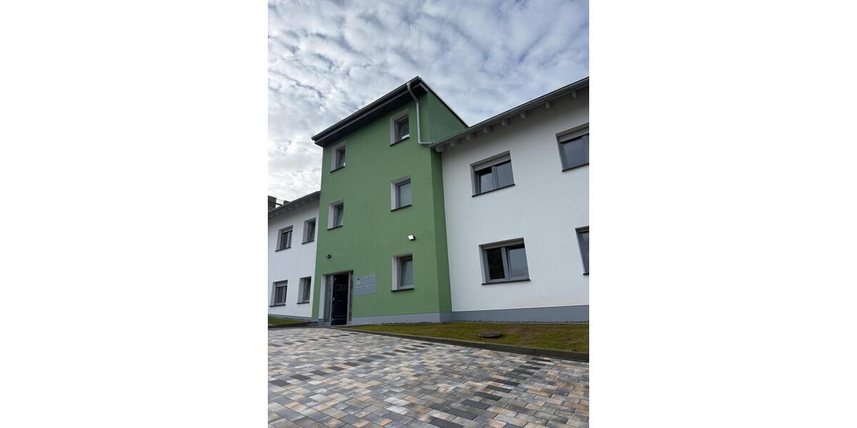 Erdgeschoßwohnung Großmaischeid - 4 Zimmer, 111 m&sup2;, 1.500&euro; | Angebot:26647780