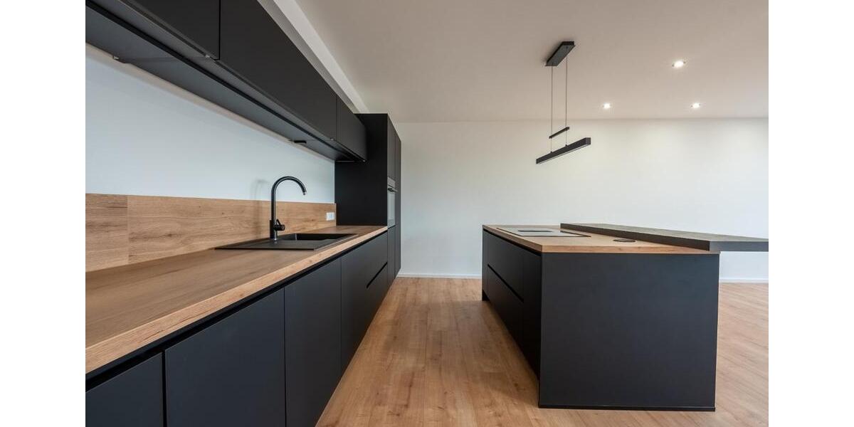 Dachgeschoßwohnung Neuwied - 4 Zimmer, 125 m&sup2;, 1.750&euro; | Angebot:25543097