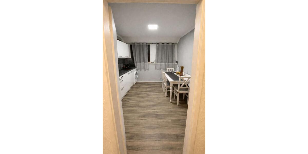 Dachgeschoßwohnung Neuwied Block - 4.5 Zimmer, 80 m&sup2;, 850&euro; | Angebot:24829595