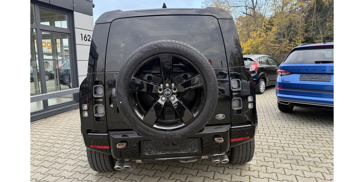 Land Rover Defender 110 V8 21.800 km 98.790 € Koblenz 56070