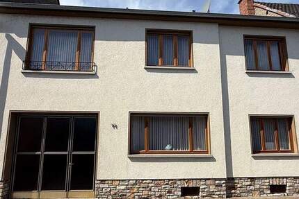 Gepflegtes Einfamilienhaus mit großem Garten im schönen Gladbach 7 zimmer