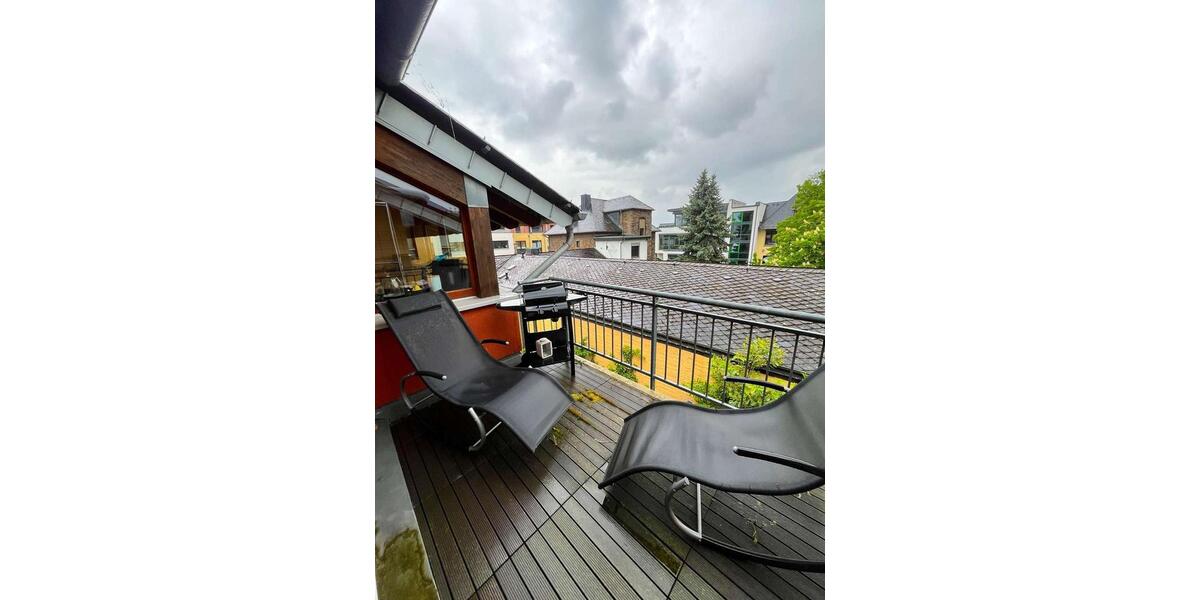 Dachgeschoßwohnung Urmitz - 3 Zimmer, 81 m&sup2;, 810&euro; | Angebot:26462264
