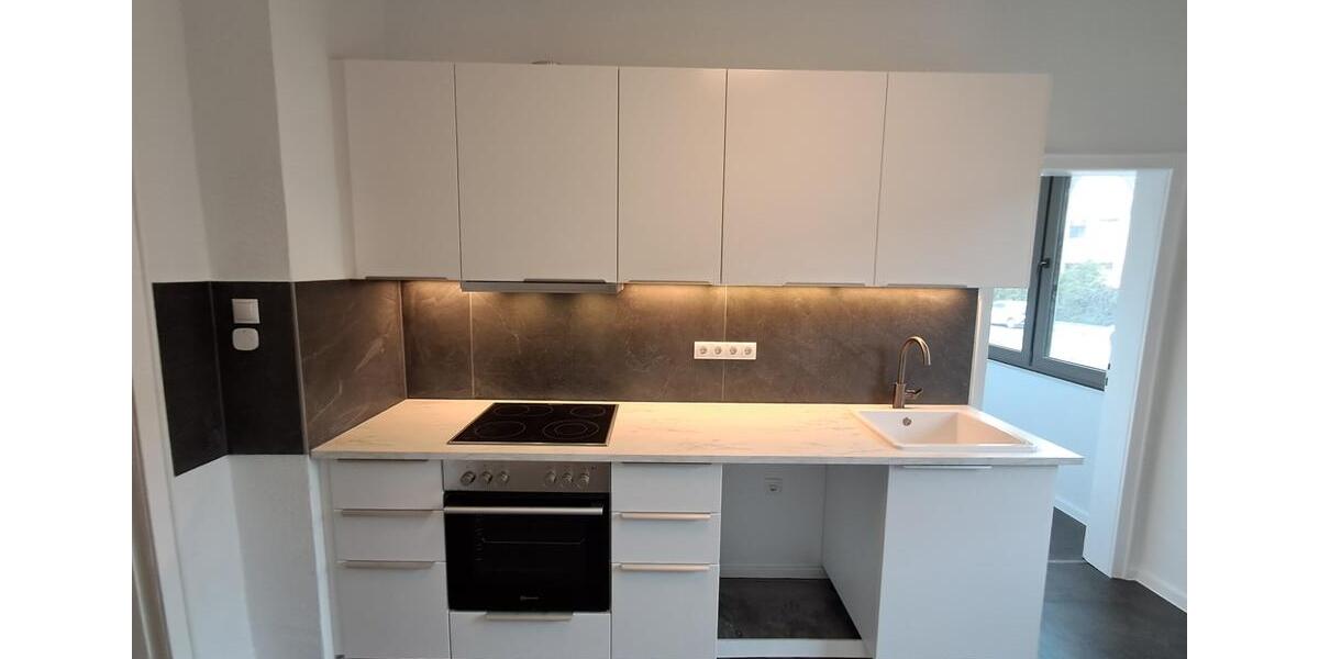 Kernsanierte 4 ZKB-Wohnung mit neuer EBK 4 zimmer