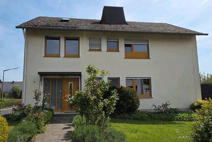 Haus Neuhäusel - 9 Zimmer, 164 m&sup2;, 498.000&euro; | Angebot:27287015