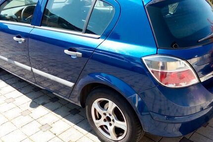 Opel Astra 215.000 km 990 € Andernach 56626