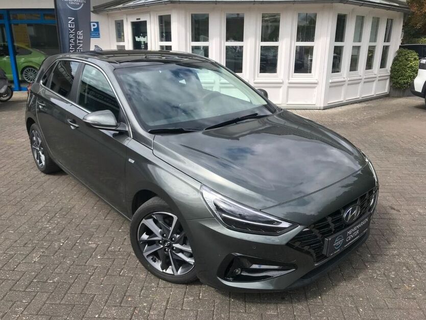 i30