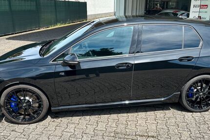 VW Golf 23.500 km 47.900 &euro; Andernach 56626