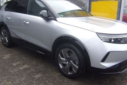 Opel Grandland (X) 3.500 km 43.990 &euro; Ransbach-Baumbach 56235