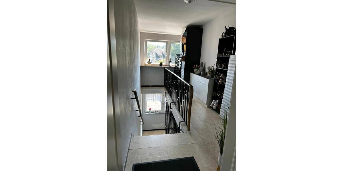 Etagenwohnung Burgbrohl - 3 Zimmer, 95 m&sup2;, 880&euro; | Angebot:26403599