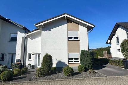 Haus Waldesch - 4 Zimmer, 105 m&sup2;, 319.000&euro; | Angebot:25797614