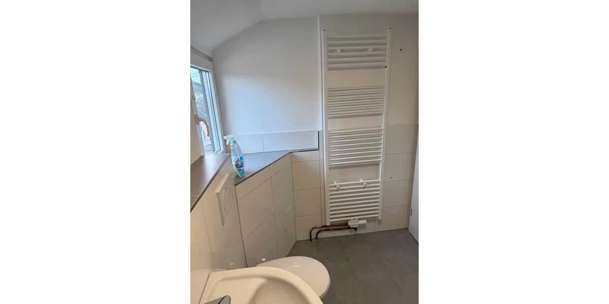 Dachgeschoßwohnung Neuwied - 3 Zimmer, 84 m&sup2;, 780&euro; | Angebot:26443952