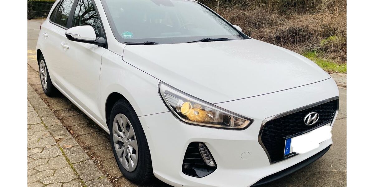 Hyundai i30 154.000 km 8.900 &euro; Mendig 56743