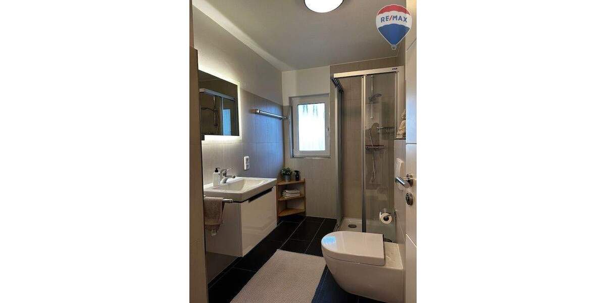 Einfamilienhaus Höhr-Grenzhausen Grenzhausen - 9 Zimmer, 225 m&sup2;, 459.000&euro; | Angebot:25664423