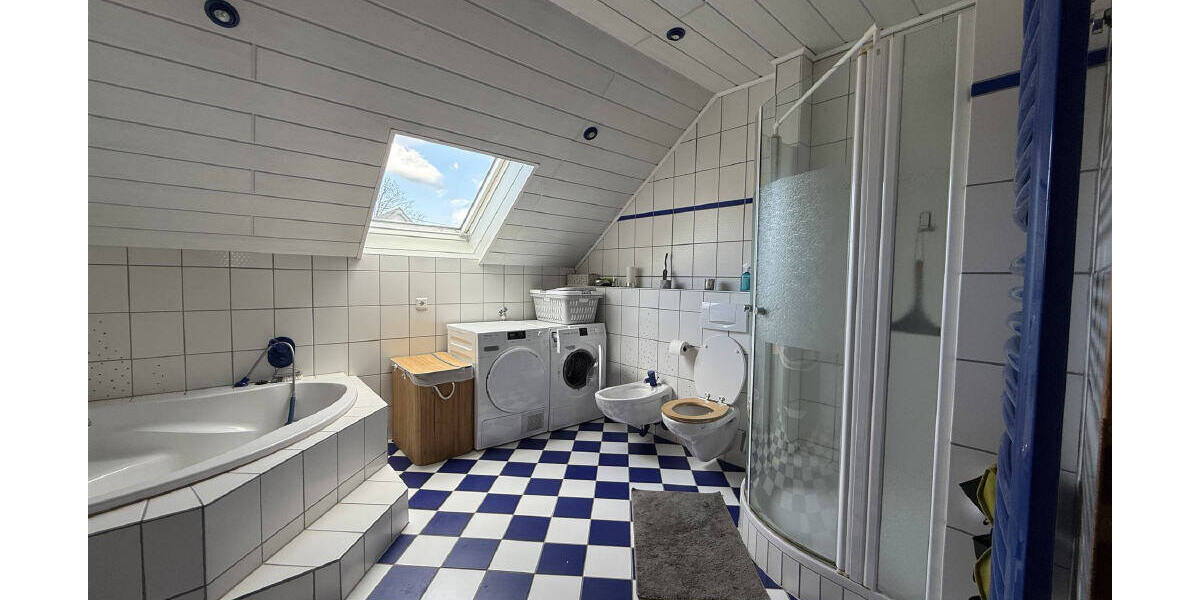 Etagenwohnung Welschneudorf - 4 Zimmer, 124 m&sup2;, 299.000&euro; | Angebot:25708352