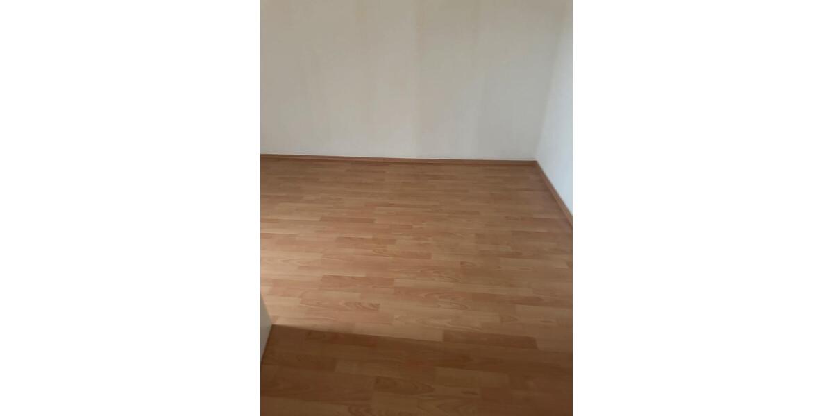 Dachgeschoßwohnung Neuwied Block - 5 Zimmer, 112 m&sup2;, 450&euro; | Angebot:26619913