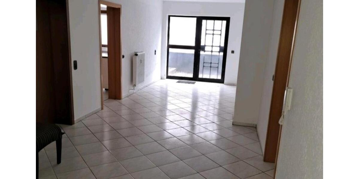 EIGENTUMSWOHNUNG - SOUTERRAIN 110 qm, GARAGE GARTEN o. MAKLER. 2 zimmer