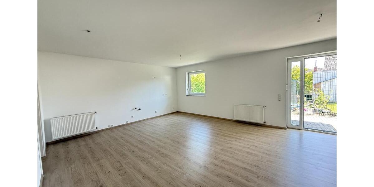 Erdgeschoßwohnung Urmitz - 3 Zimmer, 90 m&sup2;, 1.050&euro; | Angebot:26339550