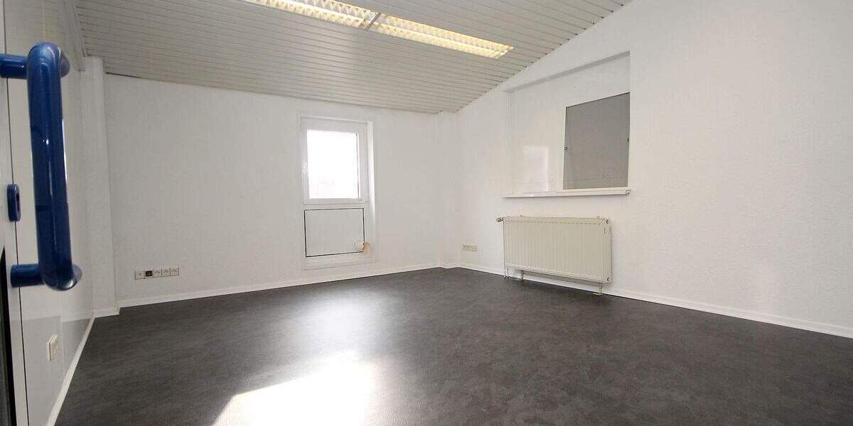 Räumlichkeiten bestens geeignet für Praxis oder Büro 4 zimmer