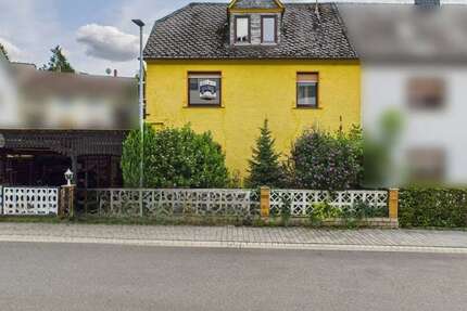 Haus zum Kaufen in Nassau 150.000 € 129.8 m² 7 zimmer