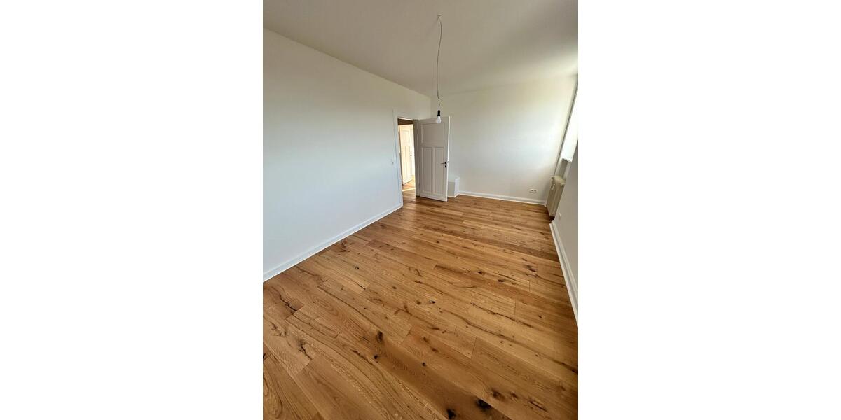 großzügige, kernsanierte 4- Zi.whg. im hist. Forstgut bei Koblenz 4 zimmer