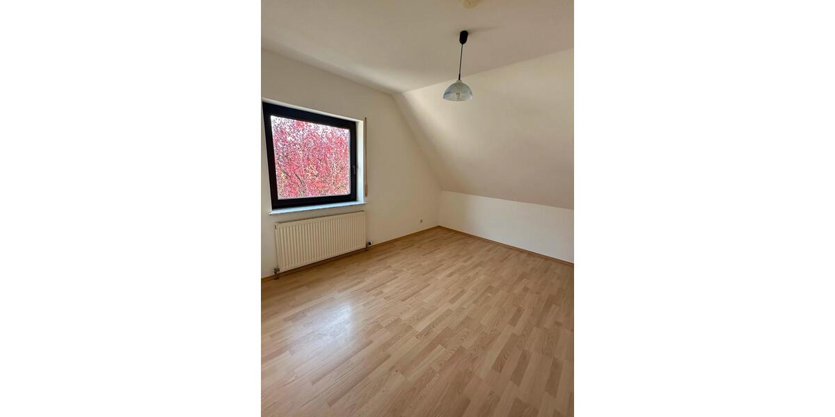 Etagenwohnung Mayen - 3 Zimmer, 85 m&sup2;, 950&euro; | Angebot:23855110