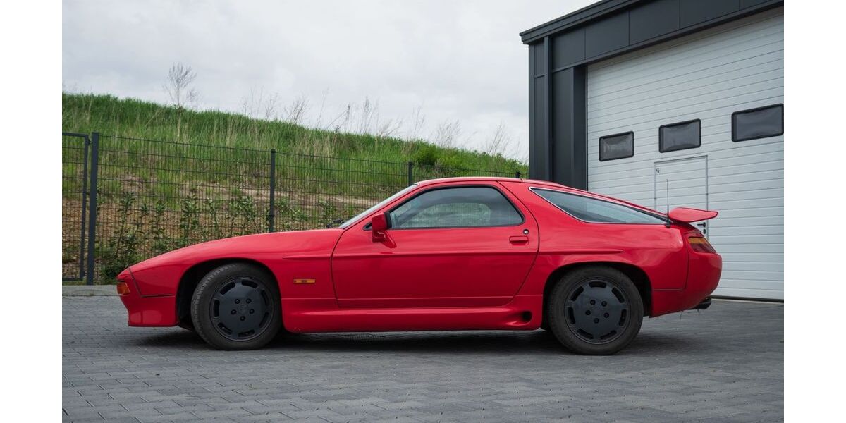 Porsche 928 208.000 km 19.928 &euro; Brohl Lützing 56656