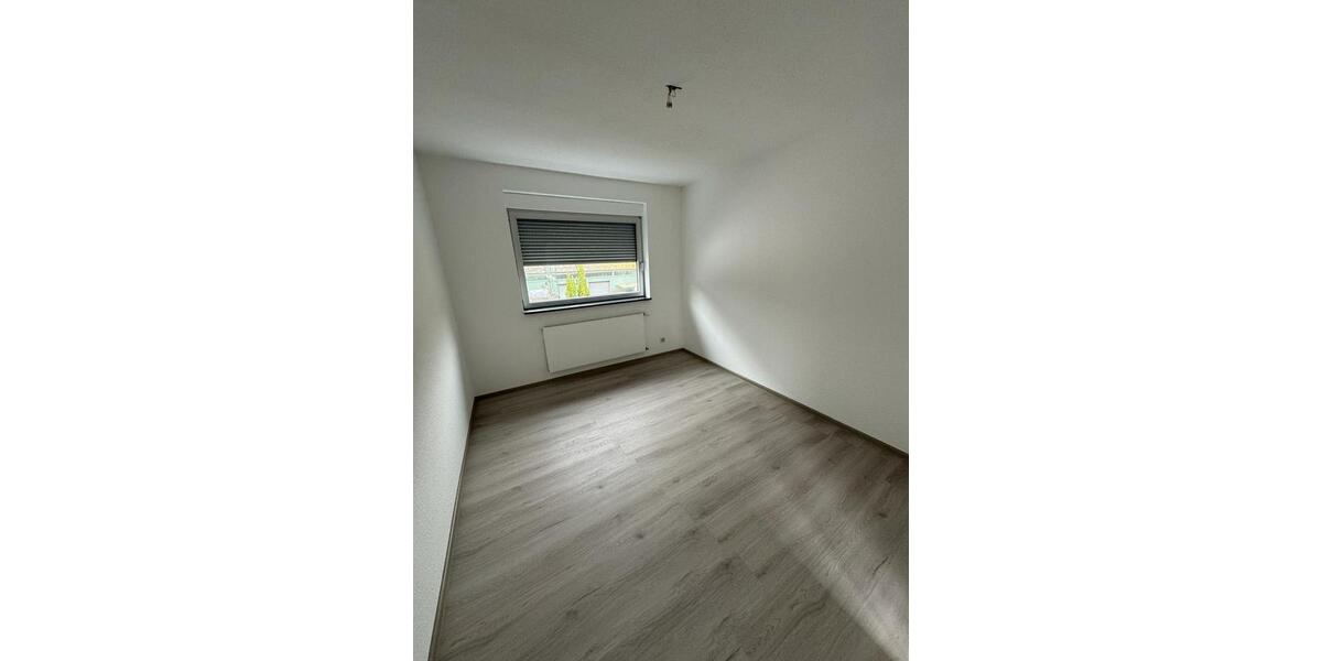 Großzügiges Einfamilienhaus in ruhiger Lage zu vermieten 6 zimmer