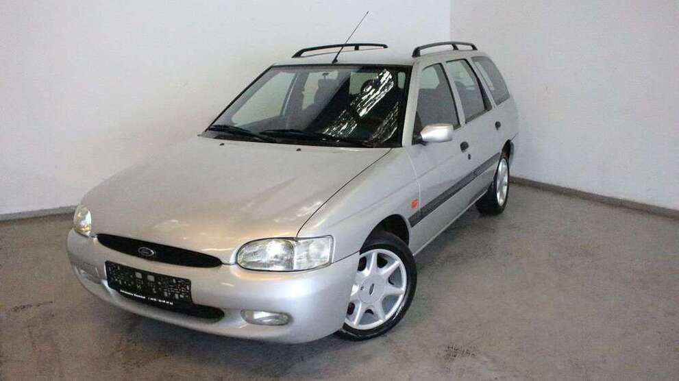 Escort