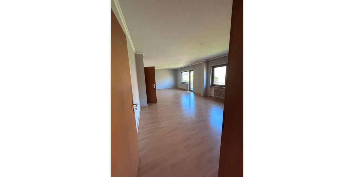 Etagenwohnung Koblenz Lay - 4 Zimmer, 120 m&sup2;, 1.270&euro; | Angebot:26313350