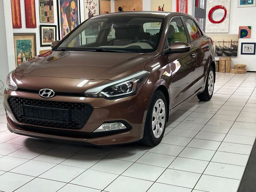 i20