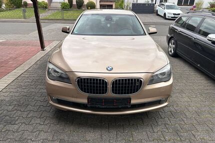 BMW 740