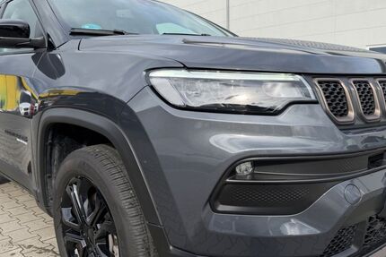 Jeep Compass 14.480 km 24.900 &euro; Bad Ems 56130