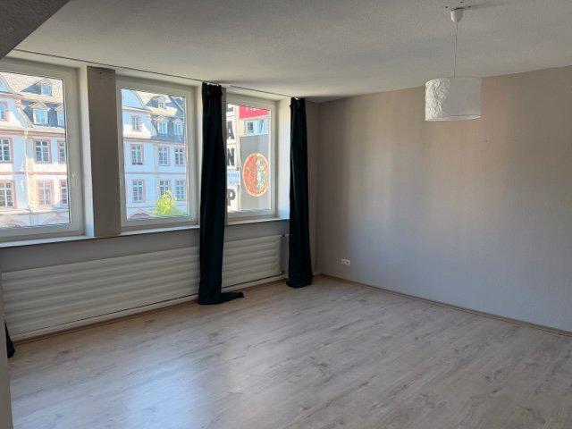 Etagenwohnung Koblenz - 2 Zimmer, 105 m&sup2;, 1.090&euro; | Angebot:26462260