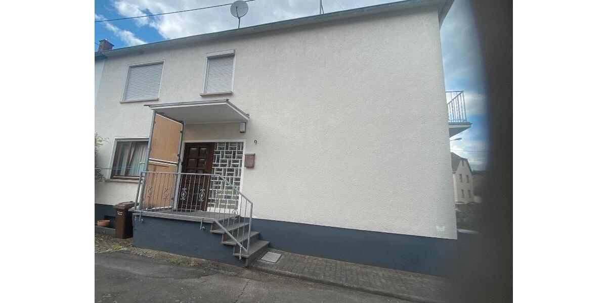 Reihenhaus Halsenbach - 3 Zimmer, 90 m&sup2;, 980&euro; | Angebot:26342633