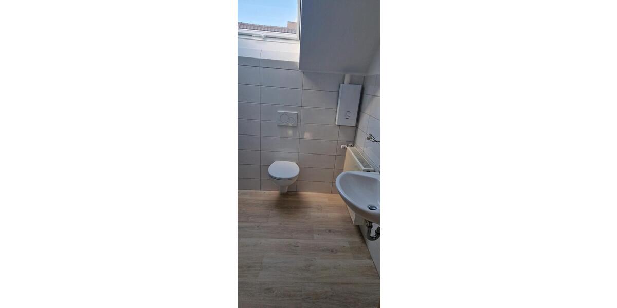 Etagenwohnung Koblenz Karthause - 3.5 Zimmer, 100 m&sup2;, 1.310&euro; | Angebot:26236223