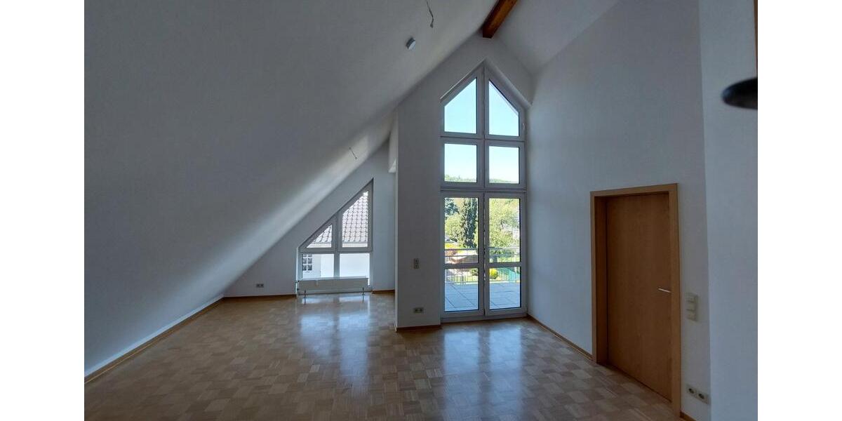 Dachgeschoßwohnung Boppard - 2 Zimmer, 49 m&sup2;, 490&euro; | Angebot:26524661